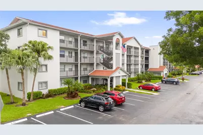 1400 SW 124th Ter #109Q, Pembroke Pines, FL 33027 - Photo 30