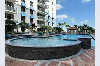 5085 NW 7th St #909, Miami, FL 33126 - Photo 12