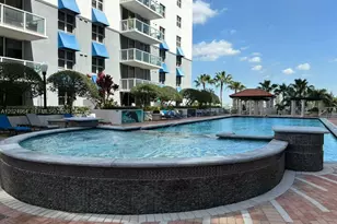 5085 NW 7th St, Miami, FL 33126 - Photo 12