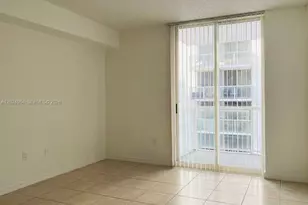 5085 NW 7th St, Miami, FL 33126 - Photo 6