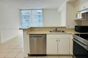 5085 NW 7th St, Miami, FL 33126 - Photo 2