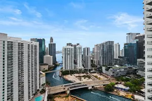 90 SW 3rd St, Miami, FL 33130 - Photo 10