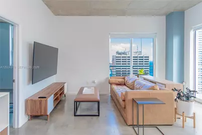 133 NE 2nd Ave #3002, Miami, FL 33132 - Photo 2