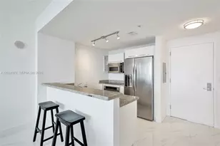 601 NE 36th St, Miami, FL 33137 - Photo 14