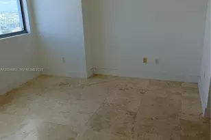 92 SW 3rd St, Miami, FL 33130 - Photo 8