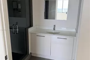 92 SW 3rd St, Miami, FL 33130 - Photo 6