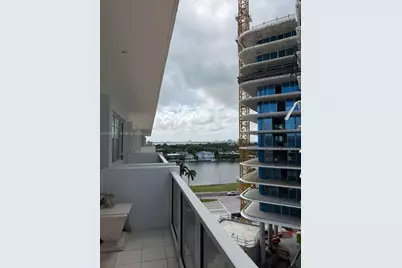 5313 Collins Ave #1109, Miami Beach, FL 33140 - Photo 8