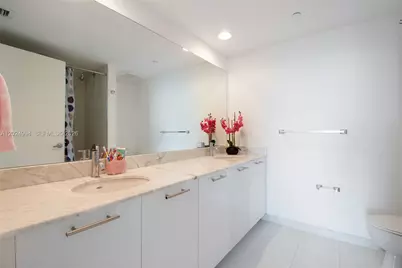 950 Brickell Bay Dr #1911, Miami, FL 33131 - Photo 16