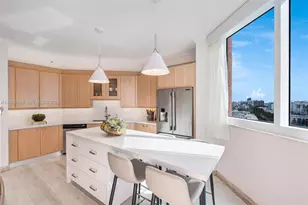 300 South Pointe Dr, Miami Beach, FL 33139 - Photo 10
