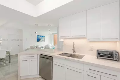 2000 N Bayshore Dr #619, Miami, FL 33137 - Photo 14