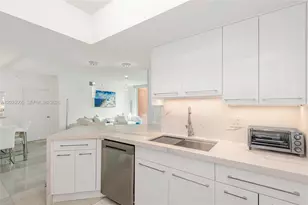 2000 N Bayshore Dr, Miami, FL 33137 - Photo 14