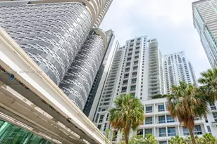 1060 Brickell Ave, Miami, FL 33131 - Photo 24