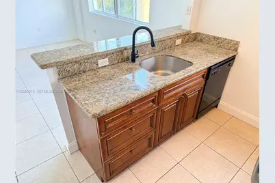 400 SW 2nd St #201, Miami, FL 33130 - Photo 4