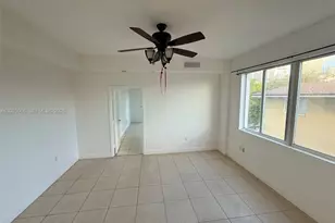400 SW 2nd St, Miami, FL 33130 - Photo 2