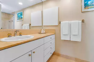 1201 S Ocean Dr, Hollywood, FL 33019 - Photo 26