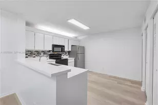 5661 Riverside Dr, Coral Springs, FL 33067 - Photo 14