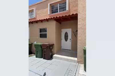 1705 W 57th St #506, Hialeah, FL 33012 - Photo 2