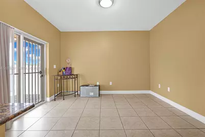 1396 W 30th St, Hialeah, FL 33012 - Photo 32