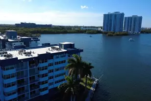 16558 NE 26th Ave, North Miami Beach, FL 33160 - Photo 32