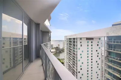 77 SE 5th St #4208, Miami, FL 33131 - Photo 20