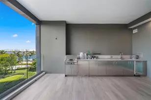 650 NE 32nd St, Miami, FL 33137 - Photo 50