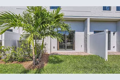 876 NW 3rd Way, Pompano Beach, FL 33060 - Photo 26
