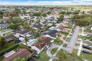 15042 SW 69th St, Miami, FL 33193 - Photo 38