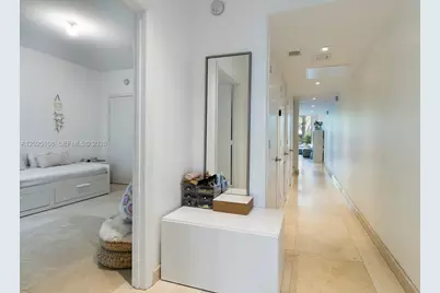 6000 Collins Ave #108, Miami Beach, FL 33140 - Photo 16