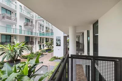 6000 Collins Ave #108, Miami Beach, FL 33140 - Photo 20