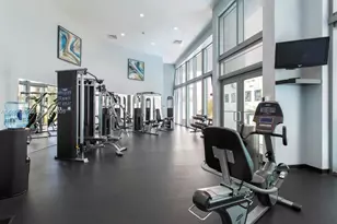 6000 Collins Ave, Miami Beach, FL 33140 - Photo 26