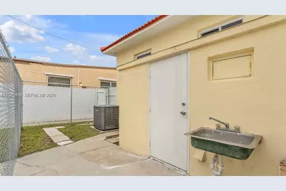 3375 SW 1st St, Miami, FL 33135 - Photo 38