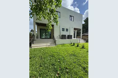 1924 NW 27th St, Miami, FL 33142 - Photo 30