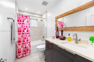 16820 NW 74th Ave, Hialeah, FL 33015 - Photo 26