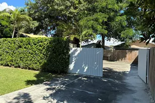 2359 NW 32nd St, Miami, FL 33142 - Photo 8