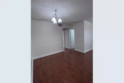 2570 W 67th Pl #21-2, Hialeah, FL 33016 - Photo 10