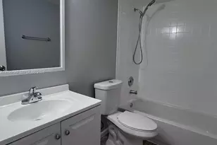2570 W 67th Pl, Hialeah, FL 33016 - Photo 12