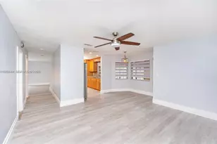 18660 NW 78th Ave, Hialeah, FL 33015 - Photo 12