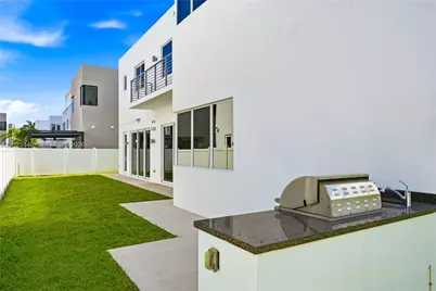 7525 NW 103rd Pl, Doral, FL 33178 - Photo 64