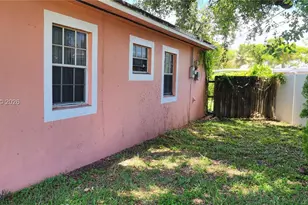 901 NE 160th Terrace, North Miami Beach, FL 33162 - Photo 12