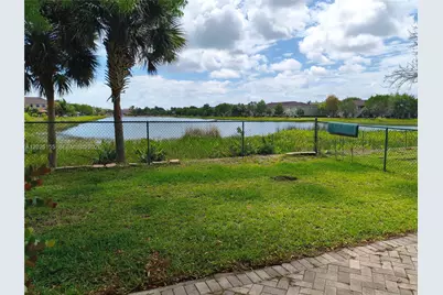 1645 SE 20th Rd #1645, Homestead, FL 33035 - Photo 20