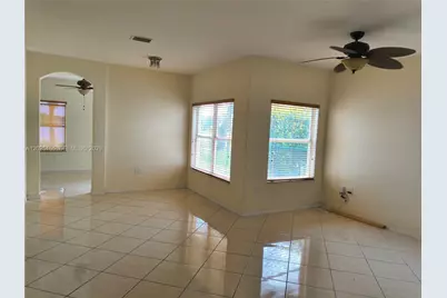 1645 SE 20th Rd #1645, Homestead, FL 33035 - Photo 6