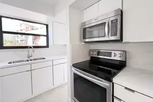 1890 Brickell Ave, Miami, FL 33129 - Photo 6