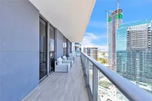 1300 Brickell Bay Dr, Miami, FL 33131 - Photo 24