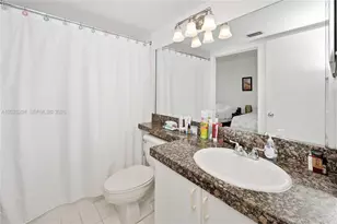 19555 E Country Club Dr, Aventura, FL 33180 - Photo 6