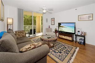 19555 E Country Club Dr, Aventura, FL 33180 - Photo 2