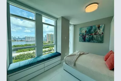 400 Sunny Isles Blvd #1404, Sunny Isles Beach, FL 33160 - Photo 16