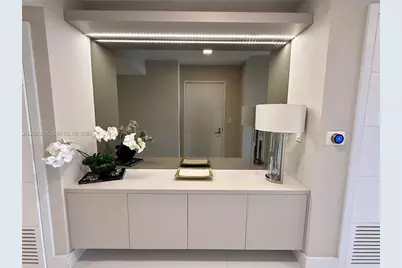 400 Sunny Isles Blvd #1404, Sunny Isles Beach, FL 33160 - Photo 6