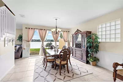 116 Berenger Walk, Royal Palm Beach, FL 33414 - Photo 6