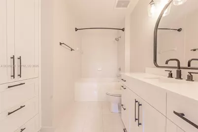 133 NE 2nd Ave #312, Miami, FL 33132 - Photo 6