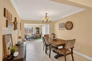 10651 NW 19th Pl, Pembroke Pines, FL 33026 - Photo 8